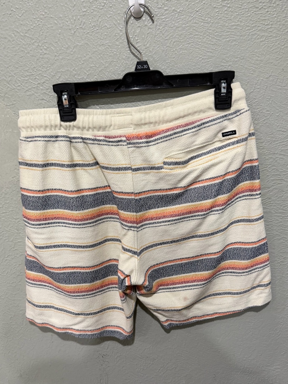 O'Neill Cream Knit Shorts with Blue & Orange Stripes Size M EUC - Picture 4 of 5